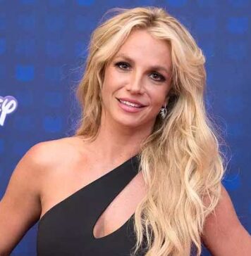 බ්රිට්නි ස්පියර්ස් සිය සම්පූර්ණ ගීත එකතුව ඩොලර් මිලියන 200කට අලෙවි කරයි