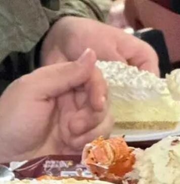 ඉරානයට පහර දීමට පෙර අමෙරිකානු හමුදාවට ලබා දෙන අවසන් ආහාර වේල ලබා දෙයි..?