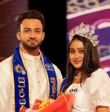 මේ බක්මහේ ජයග්රාහී කිරුළ ඔබ ගේය..