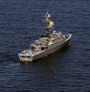 ළමුන් 300ක් සමඟ පානදුර මුහුදේ අතරමං වූ තවත් ඉරාන නෞකාවක්..