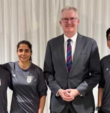 ඉරාන කාන්තා පාපන්දු කණ්ඩායමට ඔස්ට්රේලියාවේ නව ජීවිතයක් ලැබේ