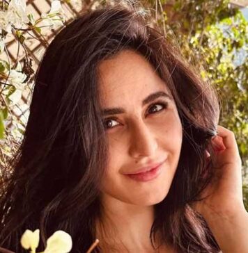 වසර 20ක් පුරාවට කත්රිනා කයිෆ් දිහා ඇහැගහන් හිටිය මිනිසා… විකී කෞෂාල් නොවේ