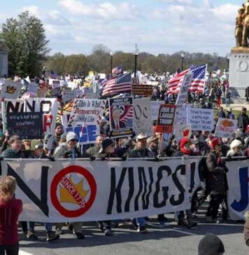 ට්රම්ප් ගෙදර යවන “No Kings” විරෝධතා රැල්ලක් ඇමරිකාව පුරා නගරවලදී..